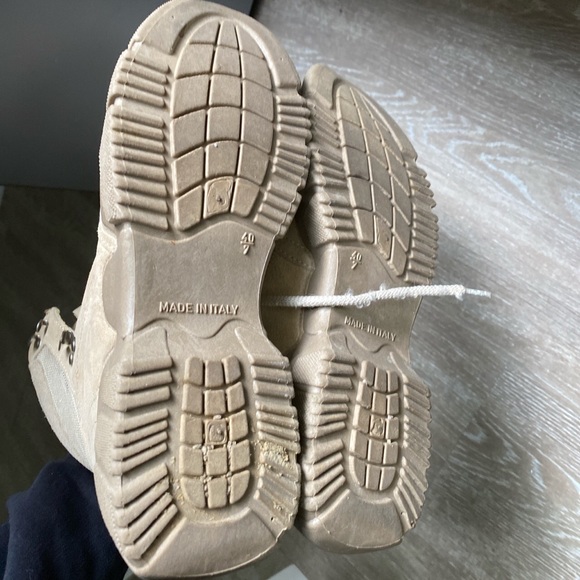 Beige Hiking Boots - Picture 6 of 8